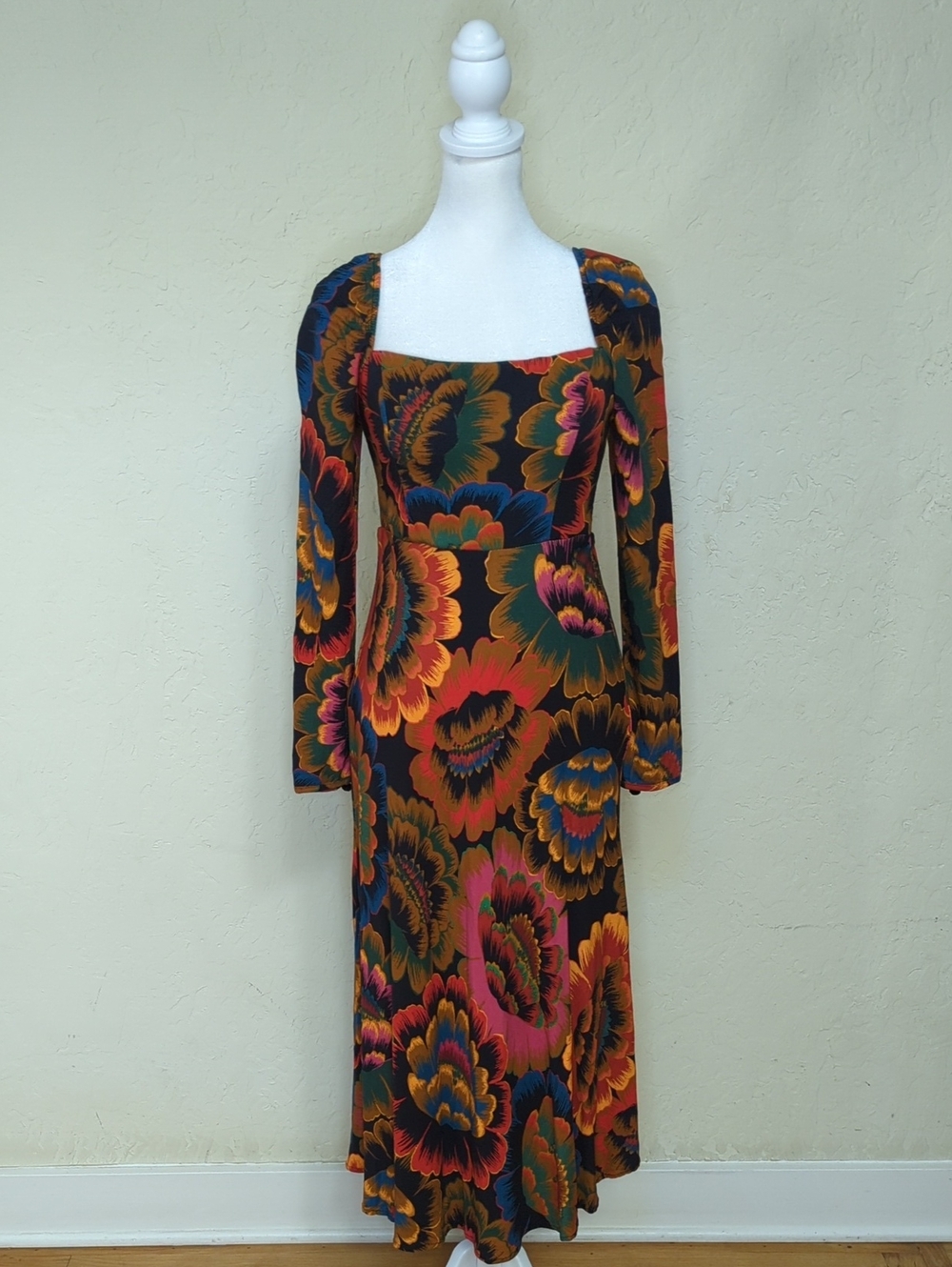 NEW FARM Rio Colorful Flowers Square-Neck Smocked Back Midi Dress Size XS - Picture 7 of 16